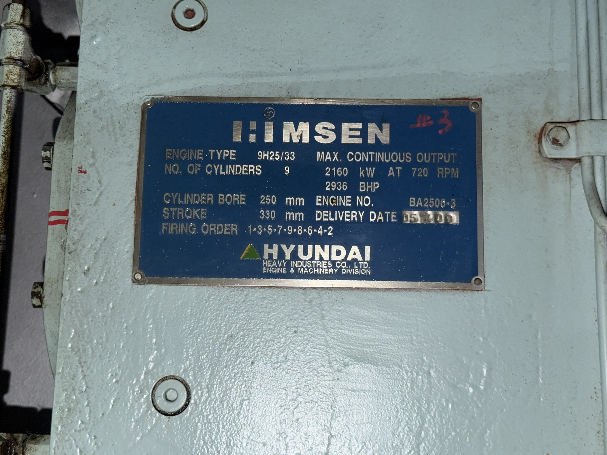 IMG_5657 Hyundai Himsen 9H25/33 – Complete Engine with Major & Minor Spare Parts - Image 1